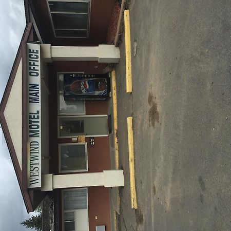 Westwind Motel Swift Current Eksteriør billede
